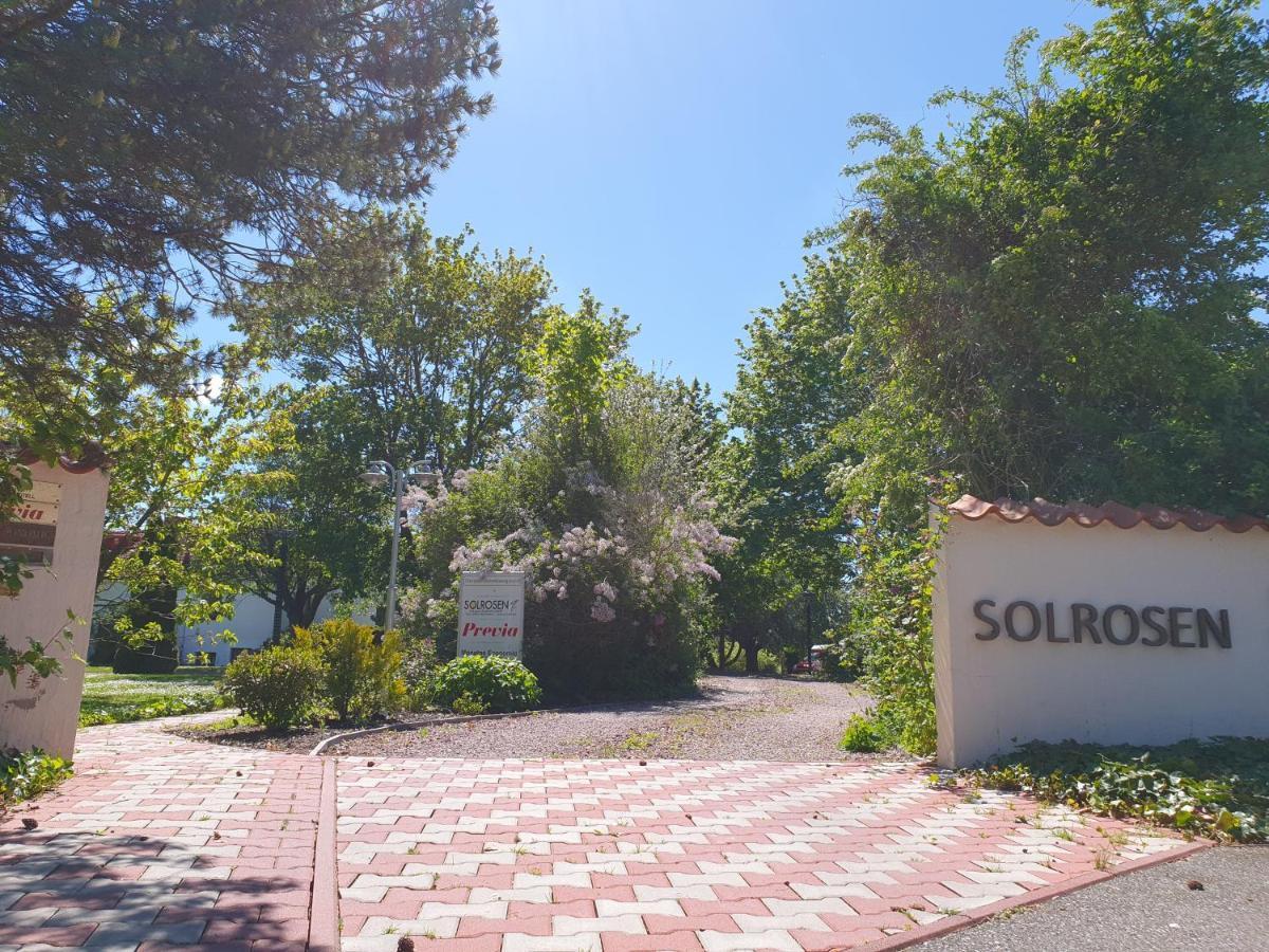 Solrosen I Simrishamn - Oesterlen Экстерьер фото