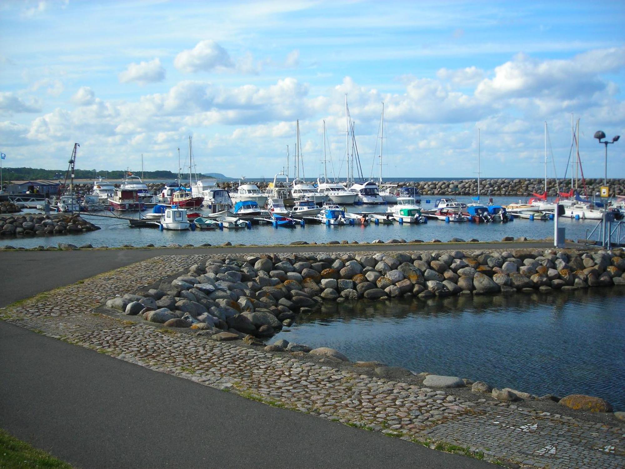 Solrosen I Simrishamn - Oesterlen Экстерьер фото