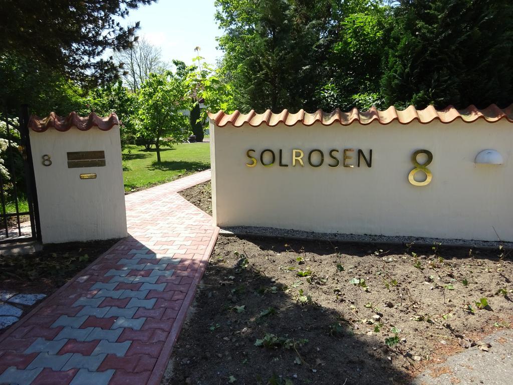 Solrosen I Simrishamn - Oesterlen Экстерьер фото